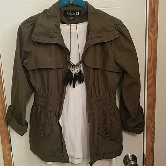 Forever 21 Jackets & Blazers - Army green windbreaker/rainjacket